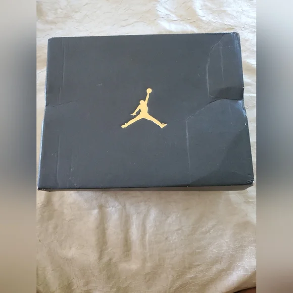 Air Jordan 1 Mid Prem BG youth sneakers - Picture 9 of 9